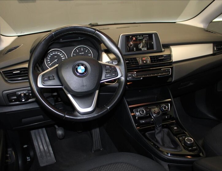 BMW Řada 2 Kombi 1,5 l 85 kw