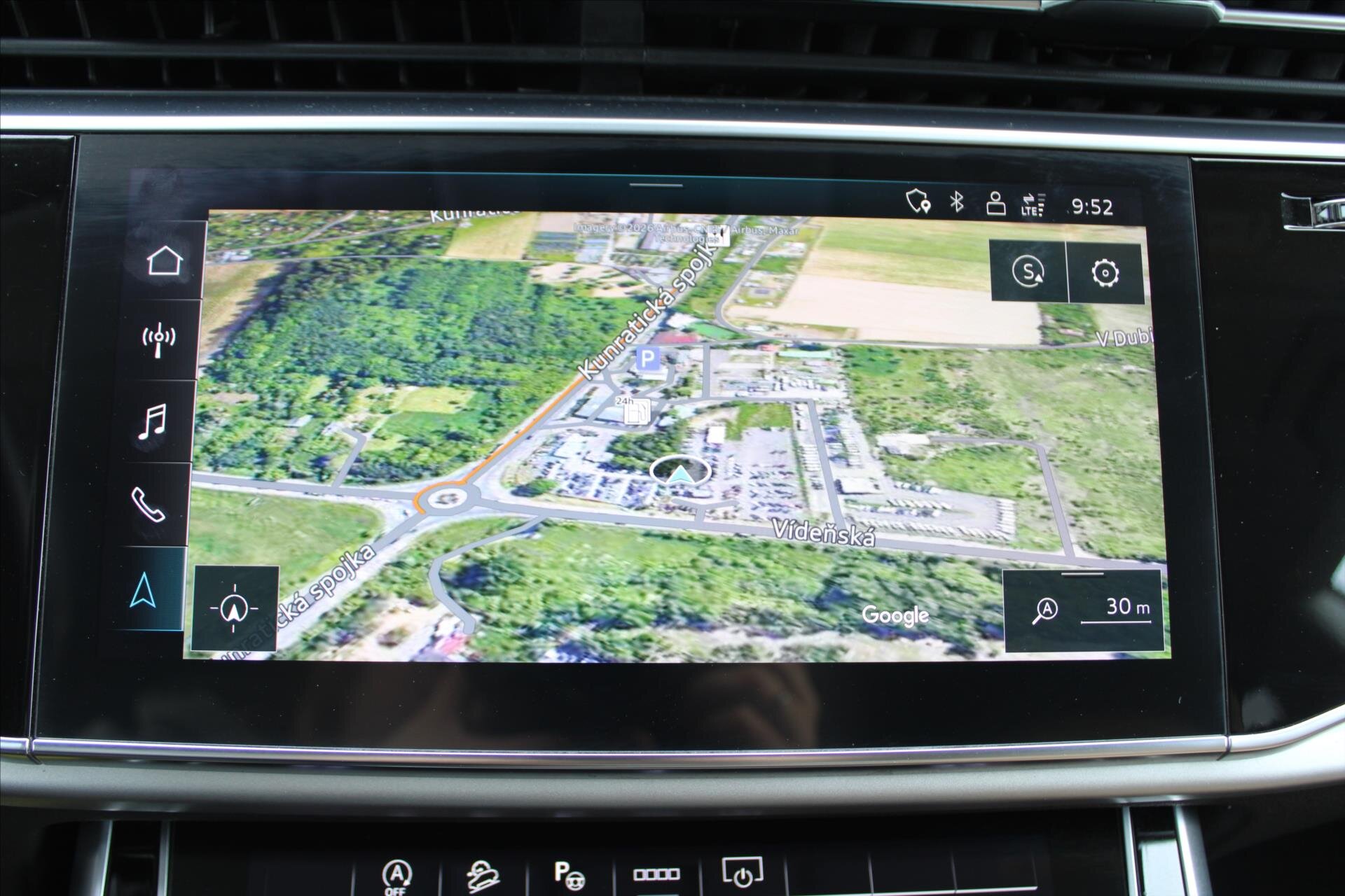 Audi Q8 SUV / Terénní 3,0 l 250 kw