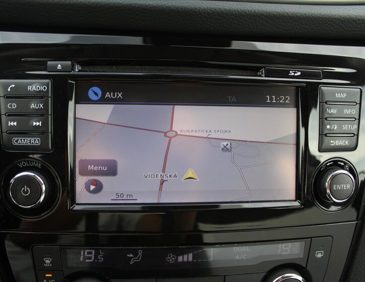 Nissan X-Trail SUV 1,6 l 96 kw