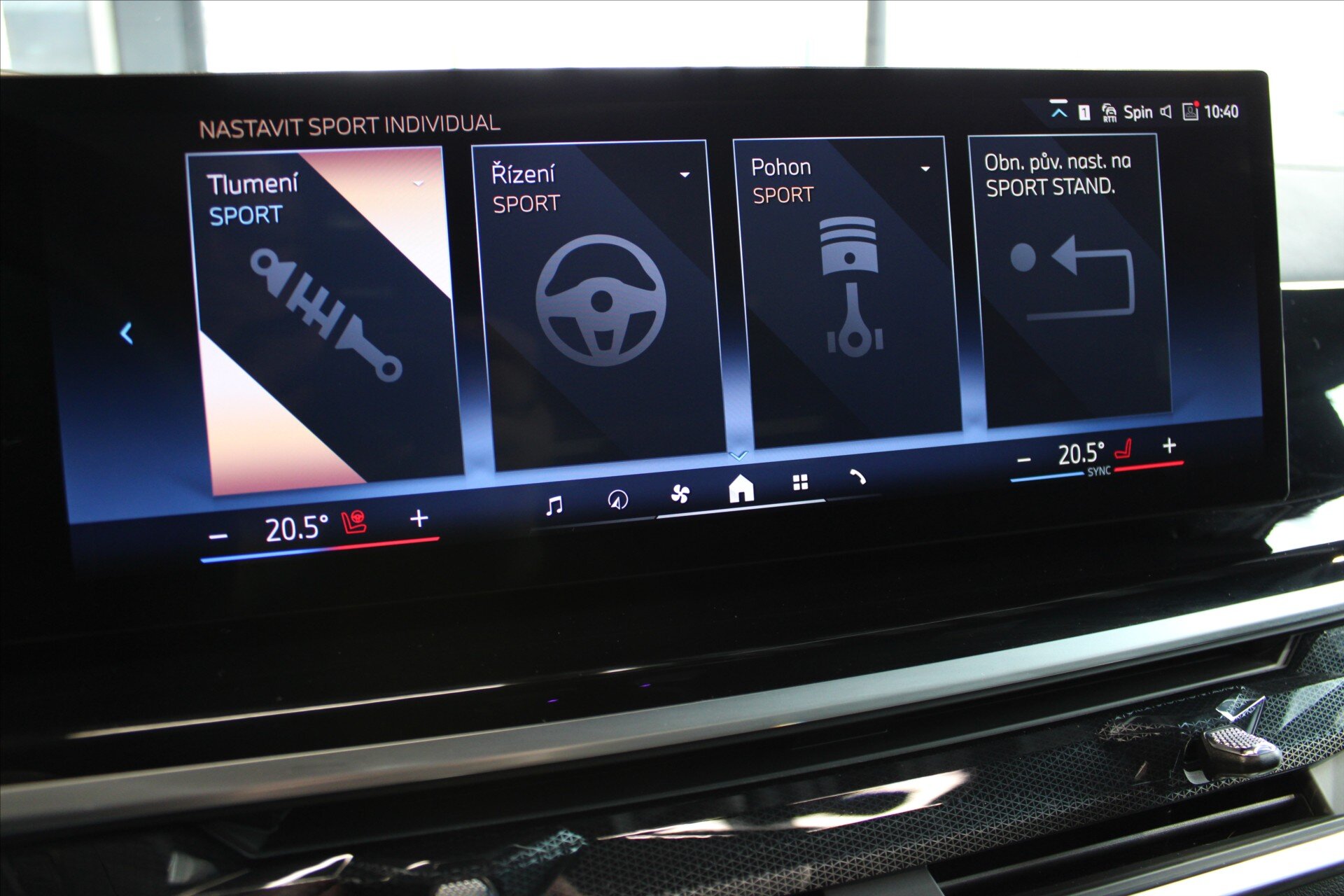 BMW X5 SUV / Terénní 3,0 l 210 kw