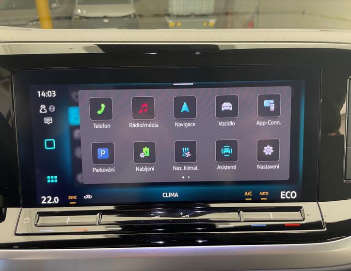 Volkswagen Multivan 14