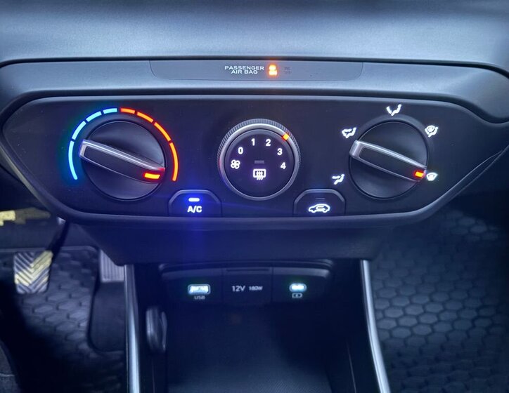 Hyundai i20 Hatchback 1,2 l 57 kw