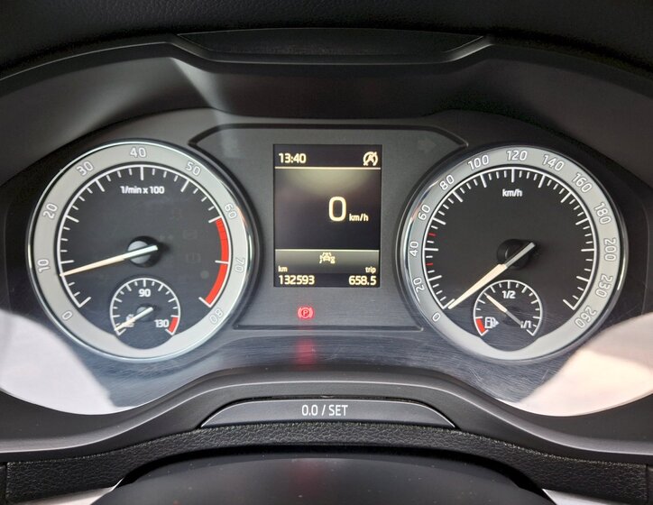 Škoda Karoq SUV / Terénní 1,5 l 110 kw