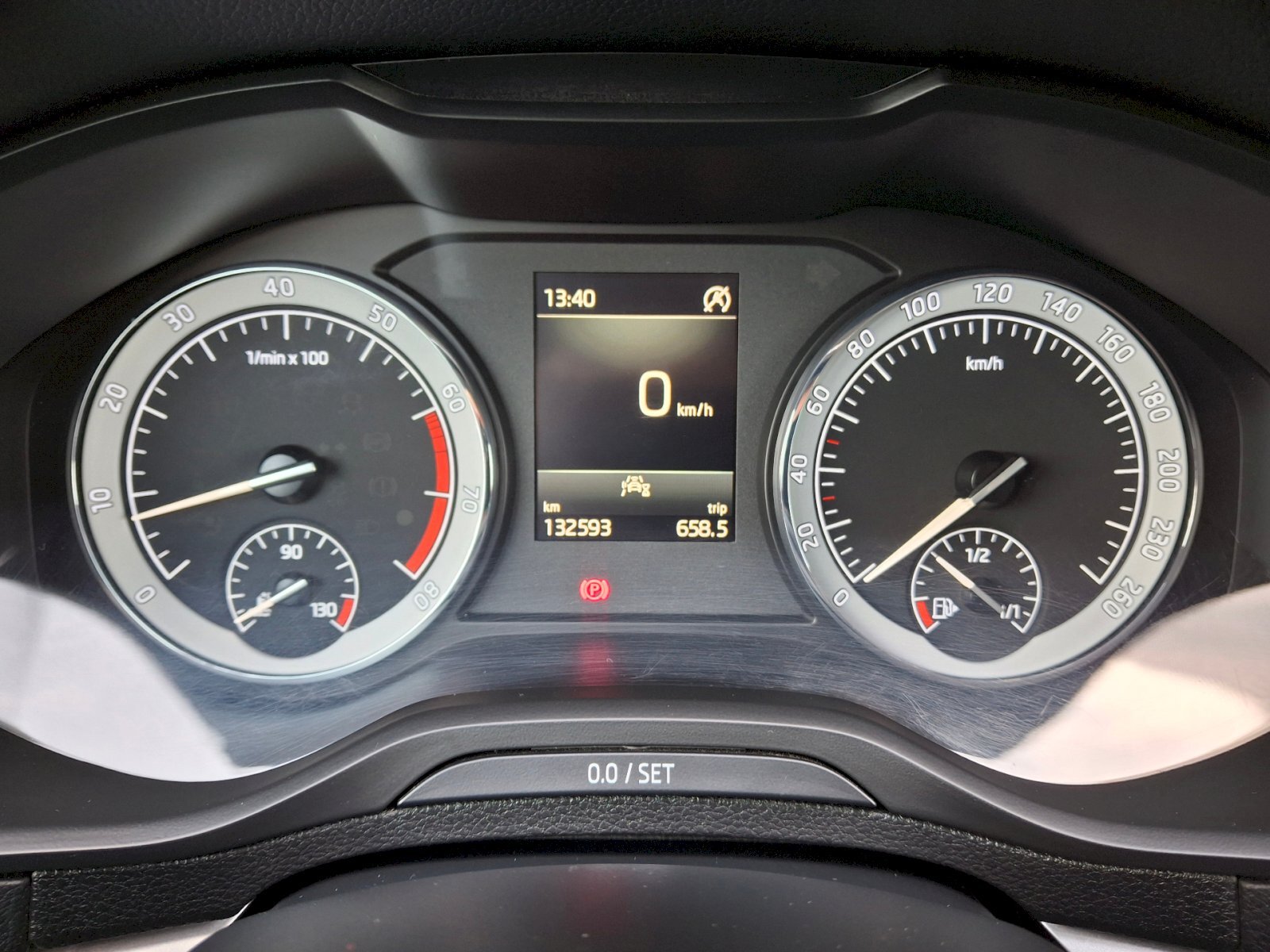 Škoda Karoq SUV / Terénní 1,5 l 110 kw