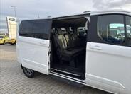Ford Tourneo Custom 17