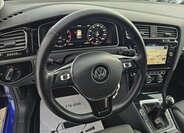 Volkswagen Golf 12