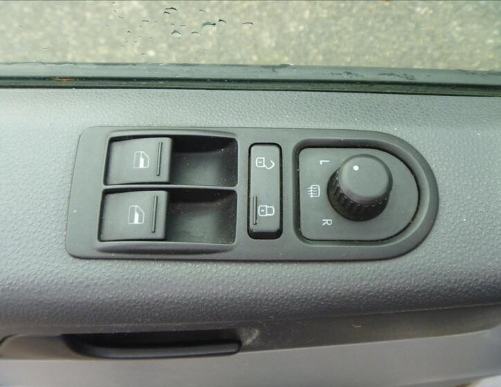 Volkswagen Transporter 9