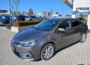 Toyota Corolla Sedan / Limuzína 1,6 l 97 kw