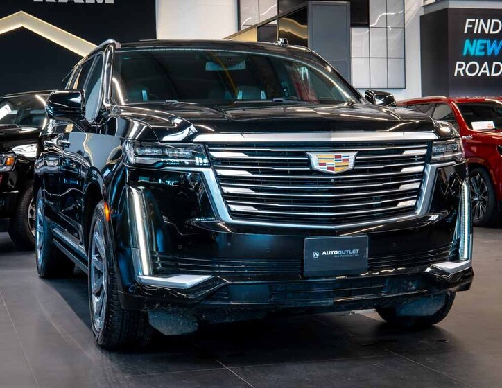 Cadillac Escalade SUV / Terénní 6,2 l 313 kw