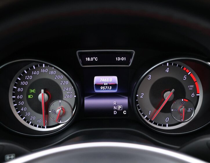 Mercedes-Benz CLA 18