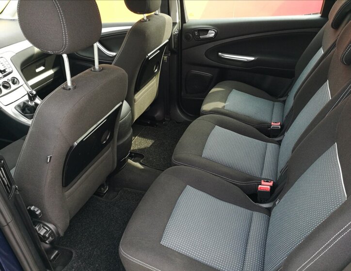 Ford Galaxy Kombi 2,0 l 103 kw