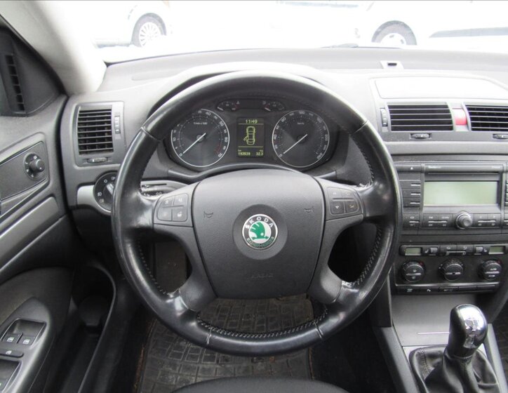 Škoda Octavia Sedan / Limuzína 1,6 l 85 kw