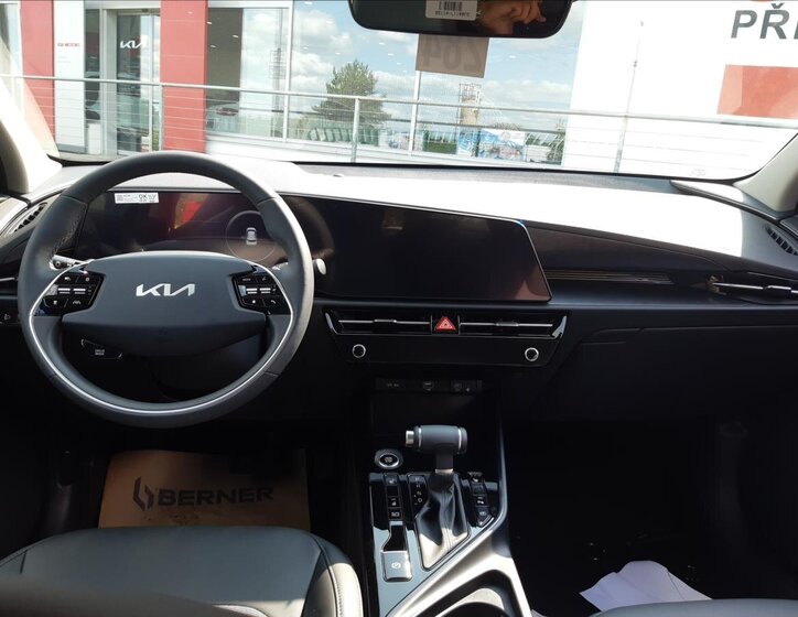 KIA Niro CUV / Crossover 1,6 l 95 kw