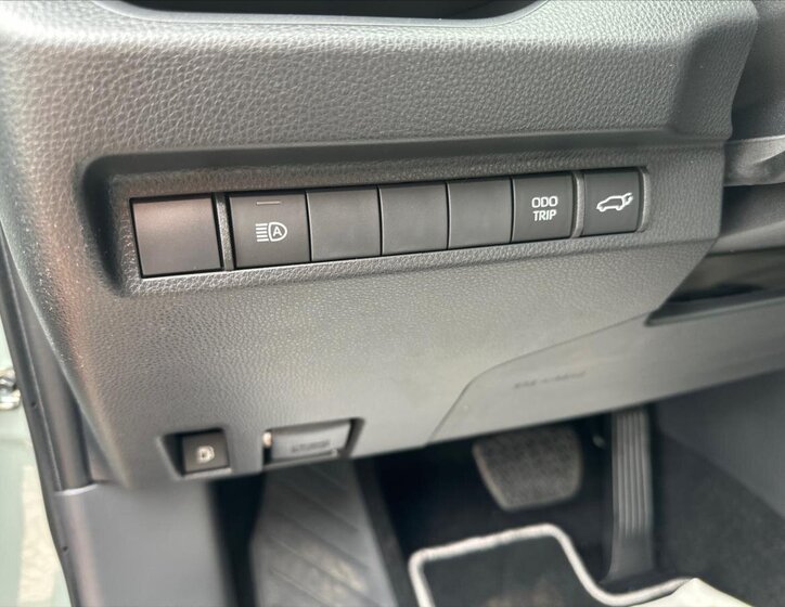 Toyota RAV4 SUV / Terénní 2,5 l 131 kw