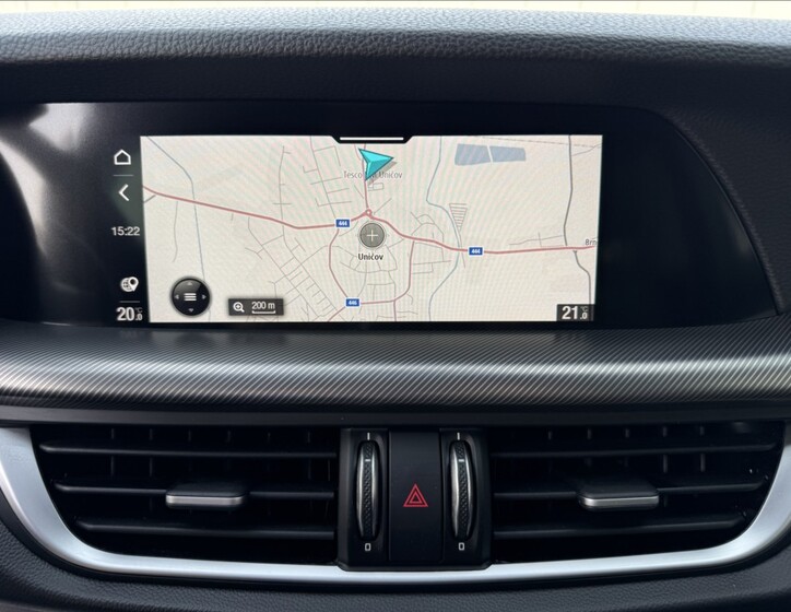 Alfa Romeo Stelvio 32