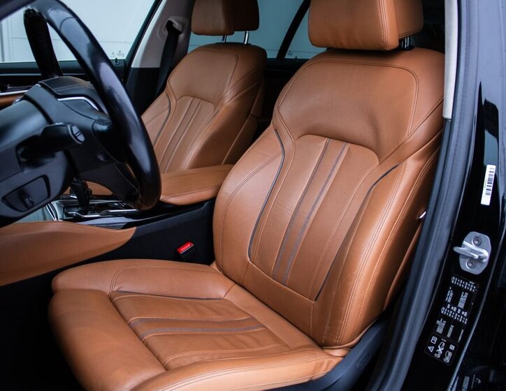 BMW Řada 5 Kombi 3,0 l 195 kw