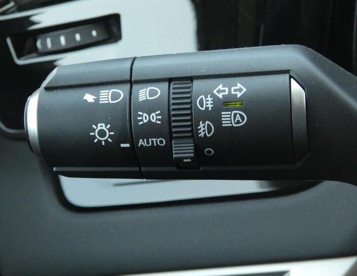 Lexus RX 350h SUV / Terénní 2,5 l 140 kw