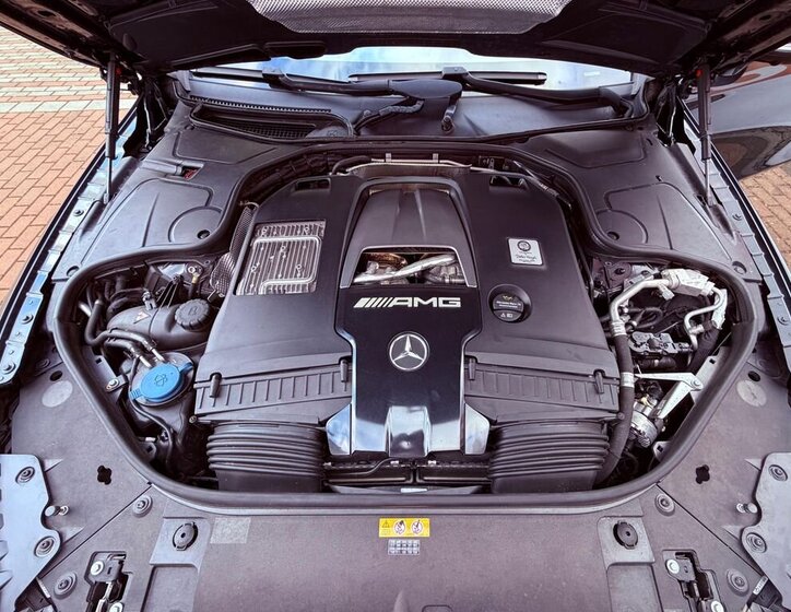 Mercedes-Benz Třídy S Kupé 4,0 l 450 kw