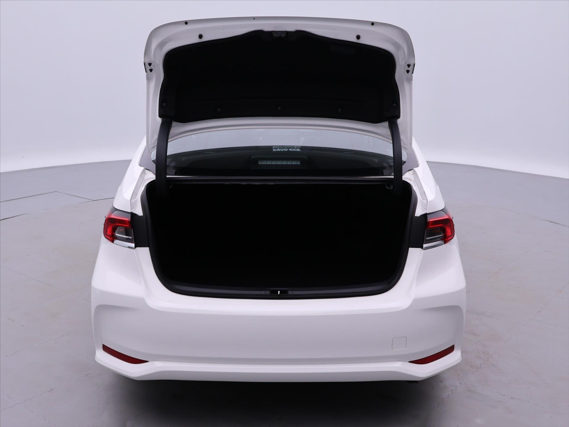 Toyota Corolla Sedan / Limuzína 1,8 l 90 kw