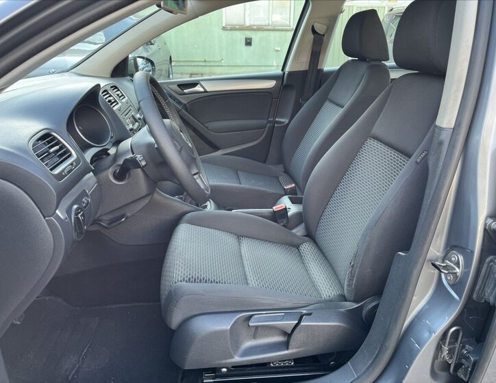 Volkswagen Golf Hatchback 1,6 l 75 kw