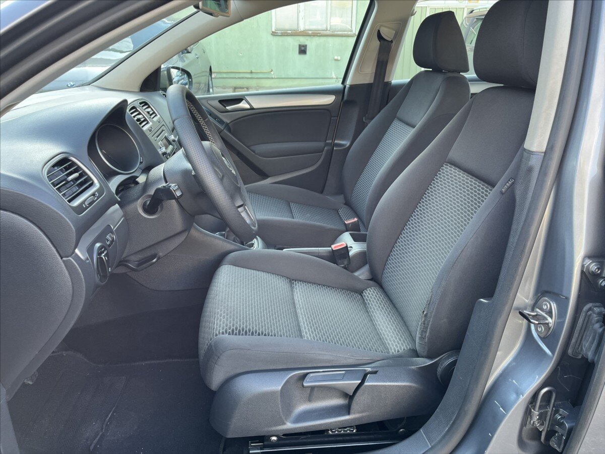 Volkswagen Golf Hatchback 1,6 l 75 kw