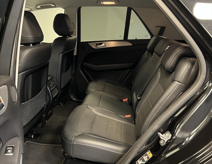 Mercedes-Benz GLE 12