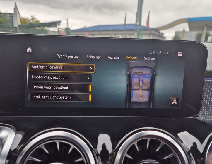 Mercedes-Benz GLB 30