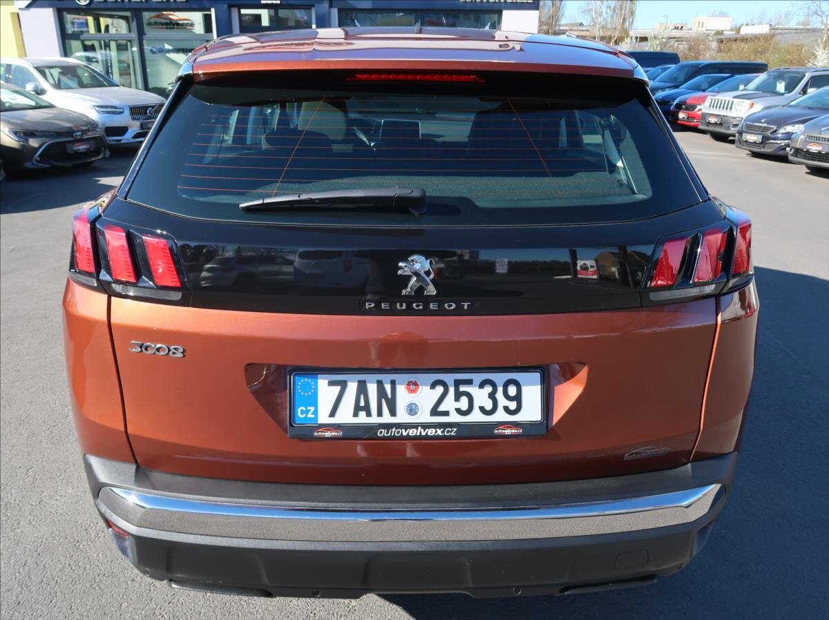 Peugeot 3008 SUV / Terénní 1,2 l 96 kw