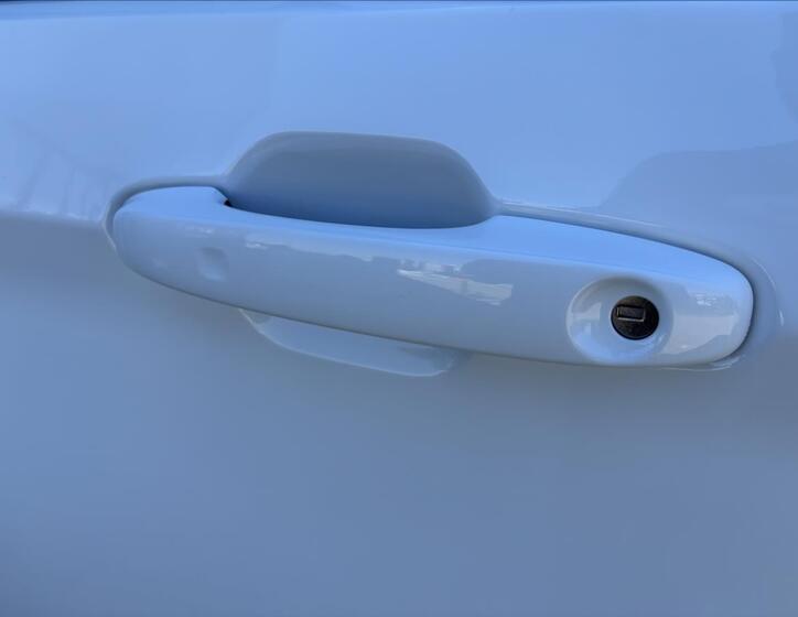 Ford Tourneo Custom 12