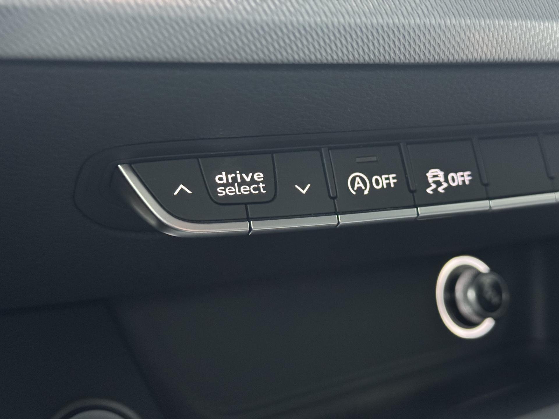 Audi A4 Kombi 2,0 l 140 kw