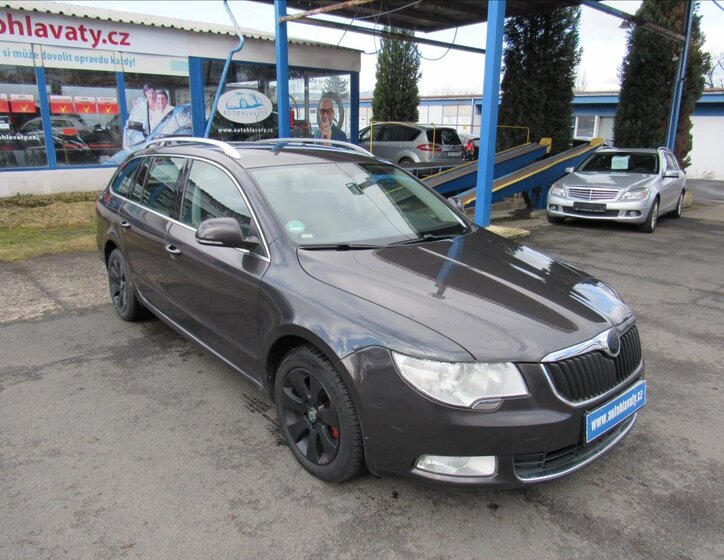 Škoda Superb Kombi 1,9 l 77 kw