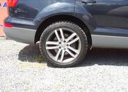 Audi Q7 9