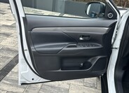 Mitsubishi Outlander 12