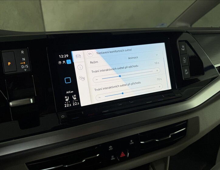 Volkswagen Multivan 36