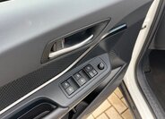 Toyota C-HR SUV / Terénní 1,8 l 72 kw