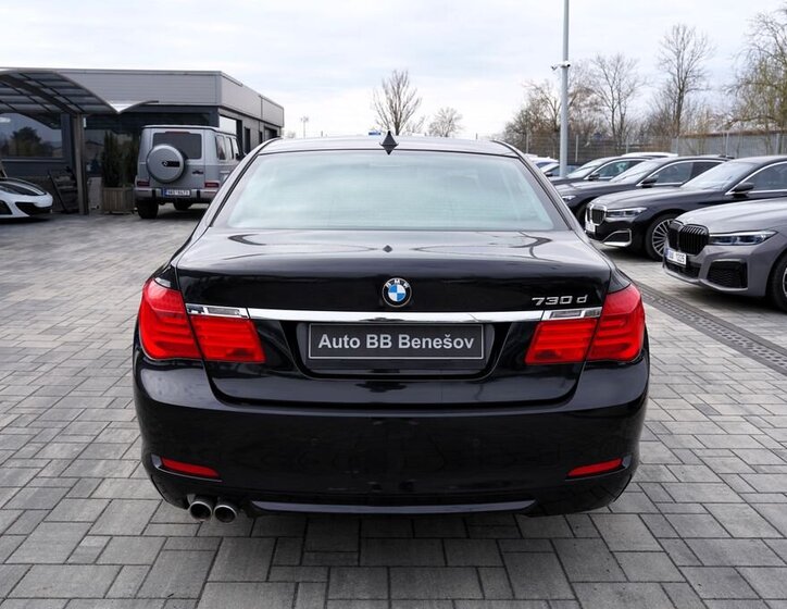 BMW Řada 7 Sedan / Limuzína 3,0 l 180 kw