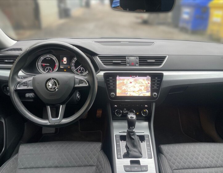 Škoda Superb Liftback 2,0 l 110 kw