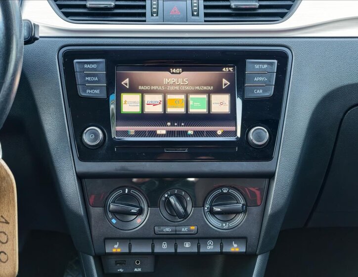 Škoda Rapid Hatchback 999,0 70 kw