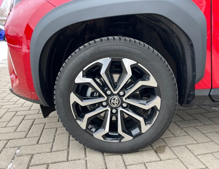 Toyota Yaris Cross SUV 1,5 l 68 kw