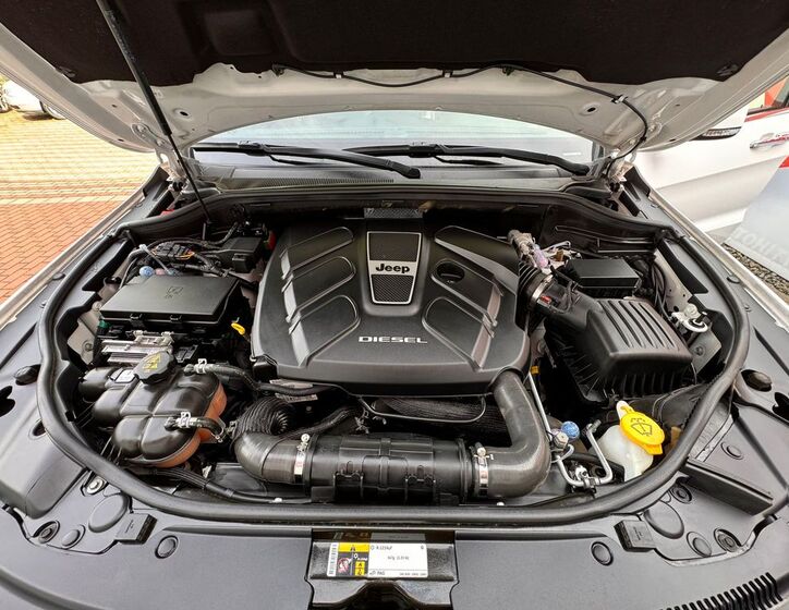 Jeep Grand Cherokee 37