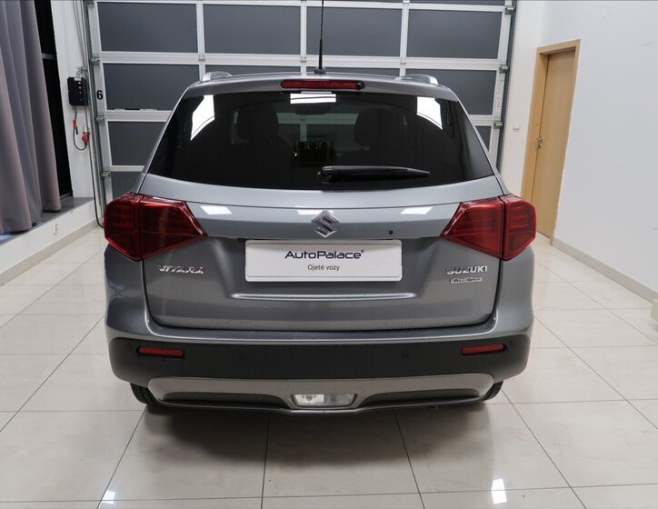 Suzuki Vitara SUV 1,4 l 103 kw