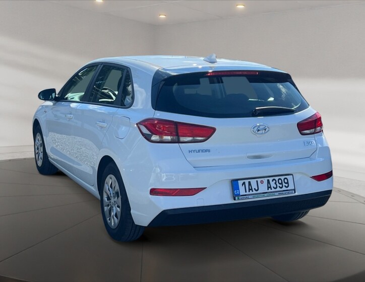 Hyundai i30 4