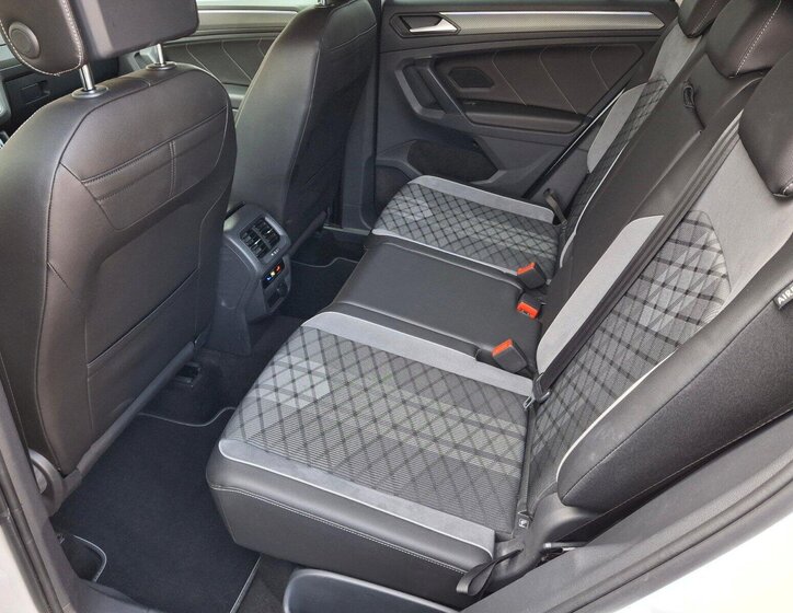 Volkswagen Tiguan SUV / Terénní 2,0 l 180 kw