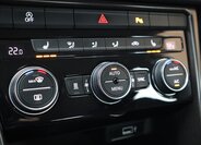 Volkswagen T-Roc CUV / Crossover 1,6 l 85 kw