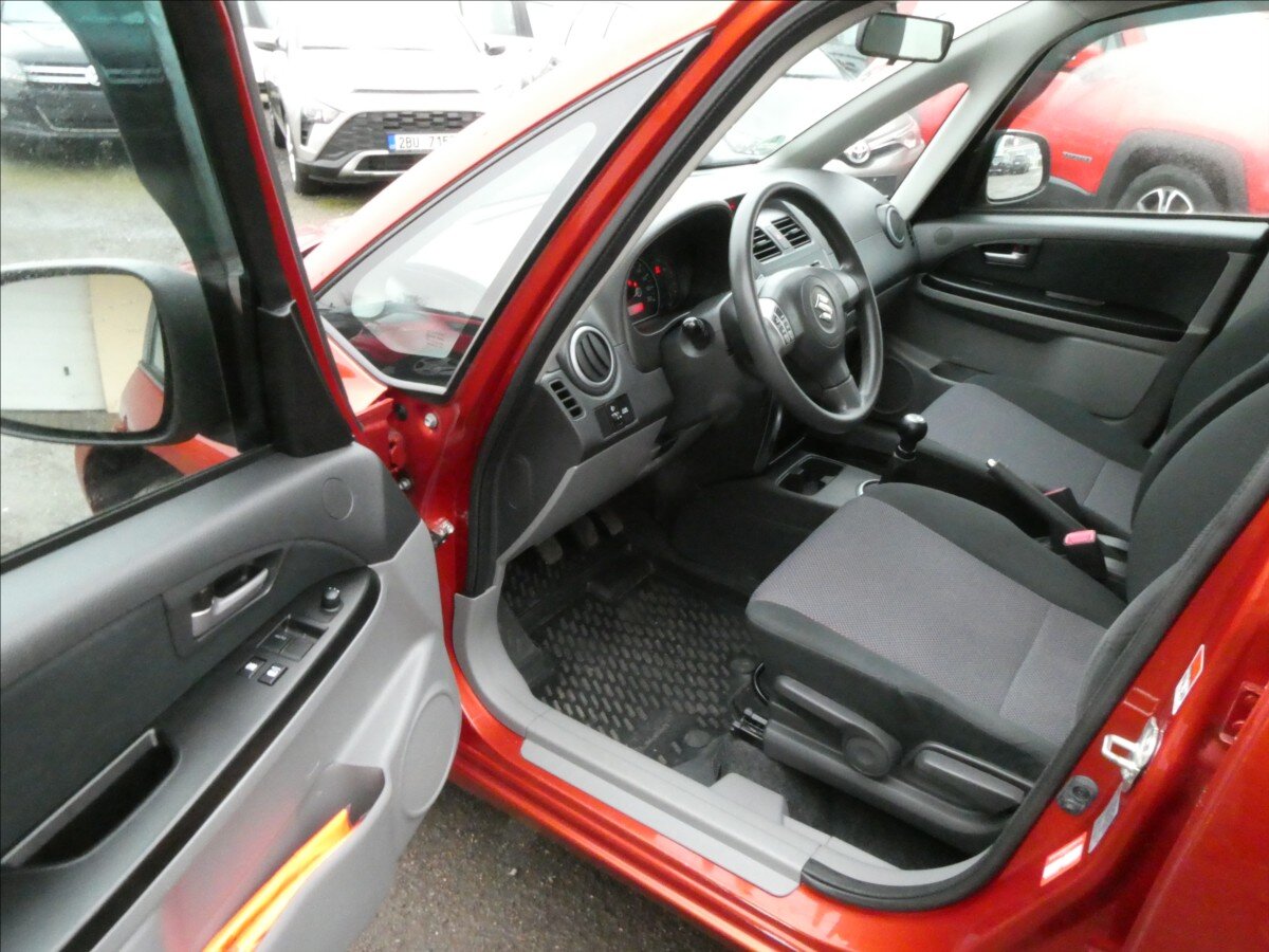 Suzuki SX4