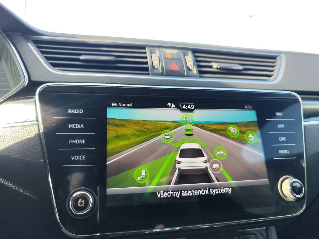 Škoda Superb Kombi 1,5 l 110 kw