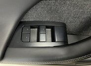 Tesla Model X SUV / Terénní 0,0 493 kw