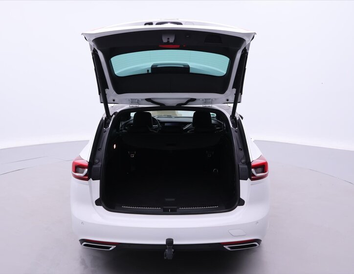 Opel Insignia Kombi 2,0 l 128 kw