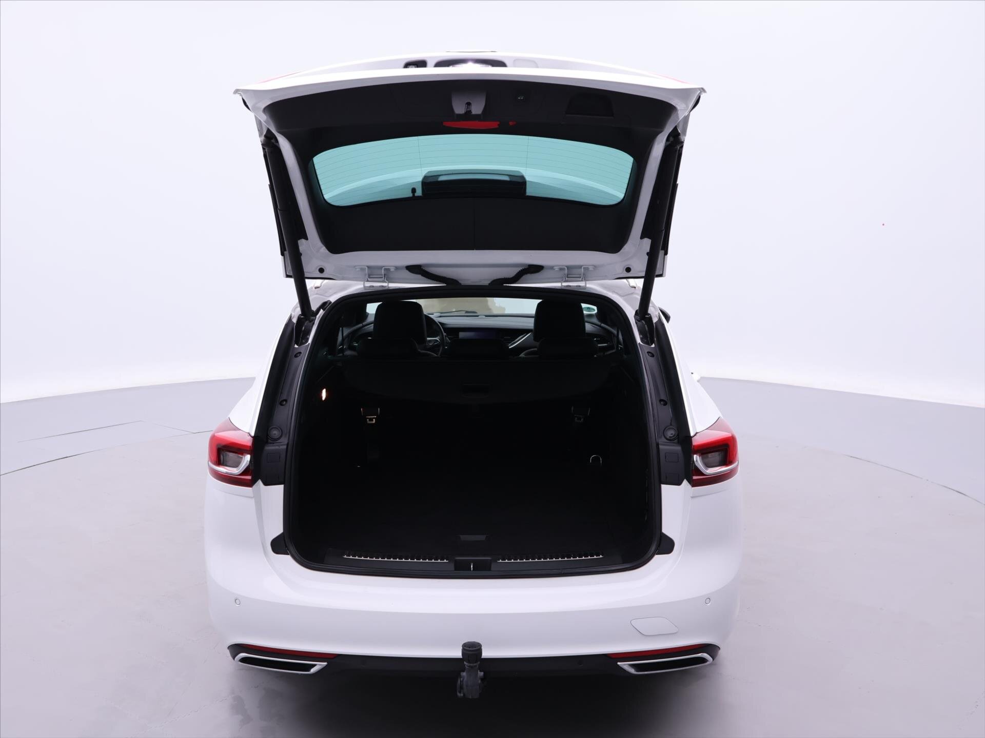 Opel Insignia Kombi 2,0 l 128 kw