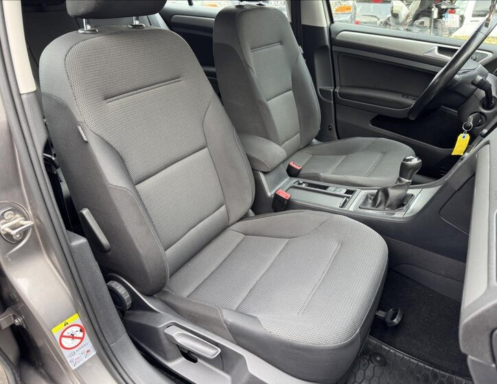 Volkswagen Golf Hatchback 1,2 l 63 kw